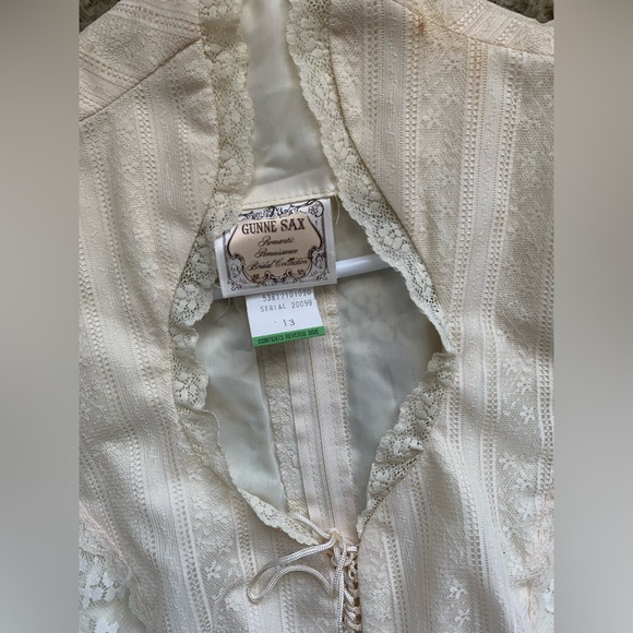 AriessenceByAriel 1970s Vintage Gunne Sax Ivory Lacy Renaissance Formal Dress - Picture 6 of 6